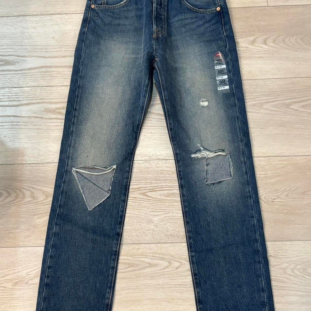 Levis 501 93 Straight Jeans Blue Distressed Denim 30x32 NEW